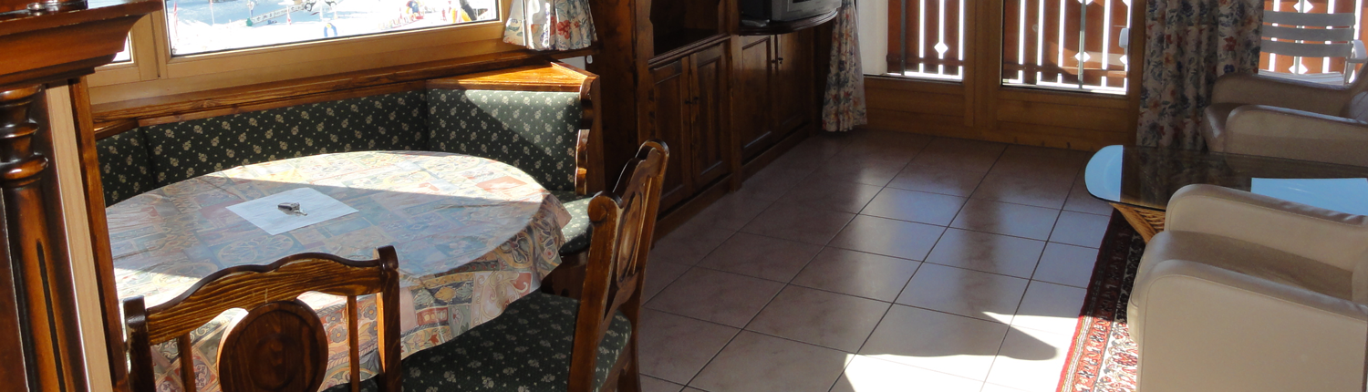 DSC_0469-1500x430-6